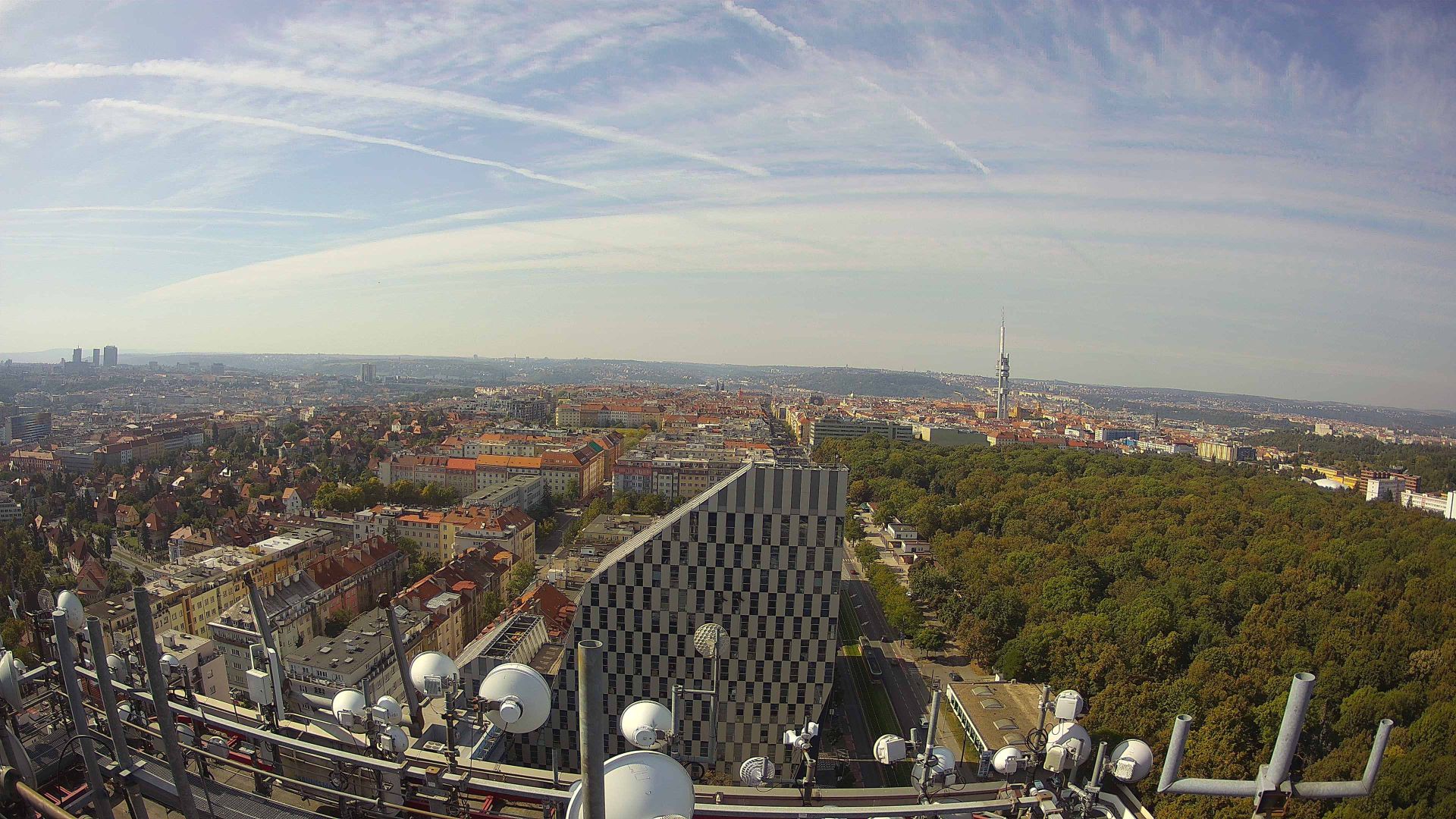 Traffic Cam Prague › West: Vinohradská 2396/184 - Olšany Cemetery - Atrium Flora - Vinohradská - Žižkov Television Tower - Vinohrady