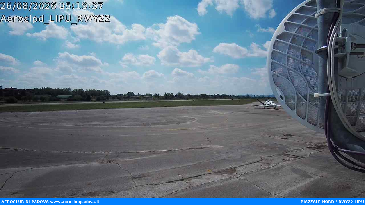 Traffic Cam Padua › South: Civil Airport Gino Allegri