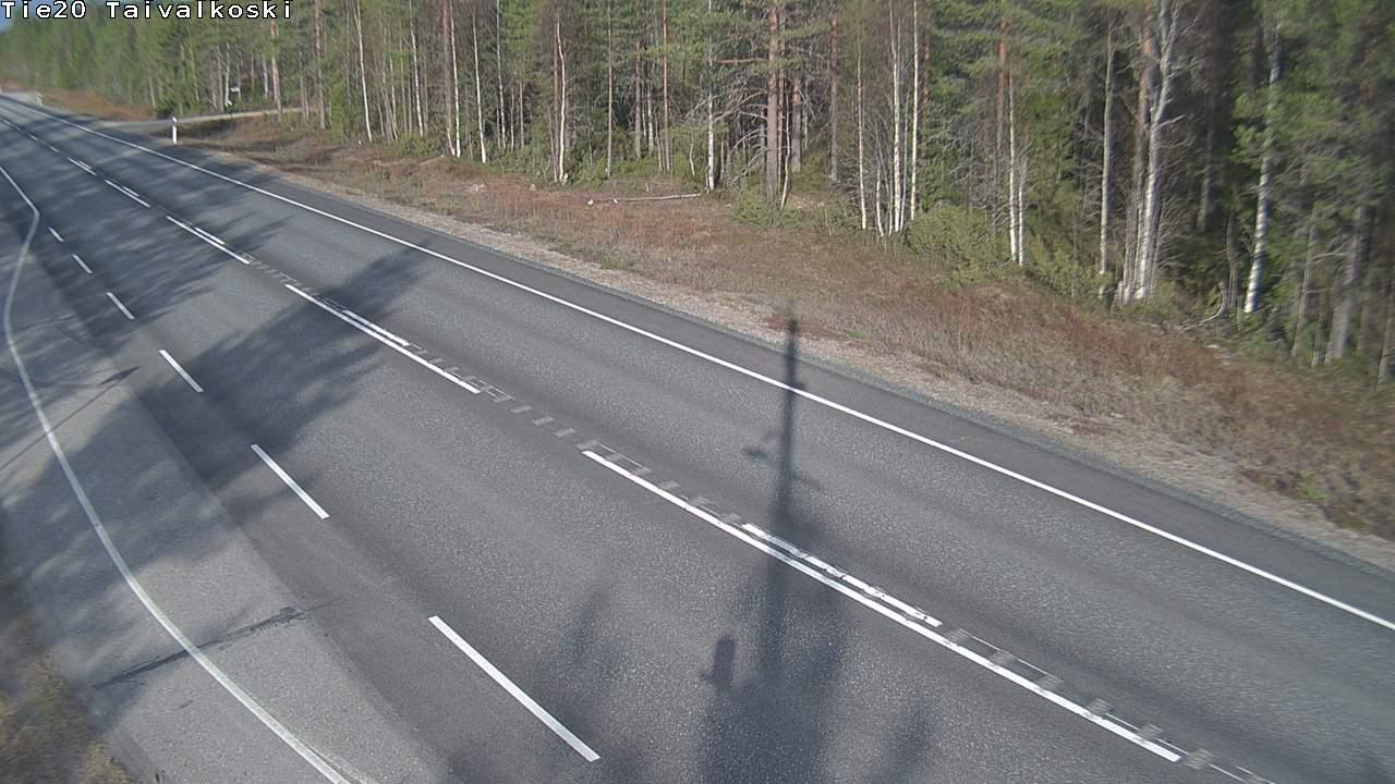 Traffic Cam Taivalkoski: Tie - Ouluun