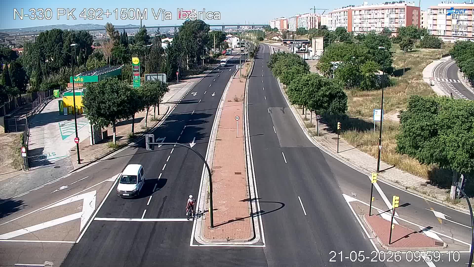Traffic Cam Zaragoza: Vía Ibérica - Avenida de Gómez Laguna - Oficina Tranvía de Zaragoza