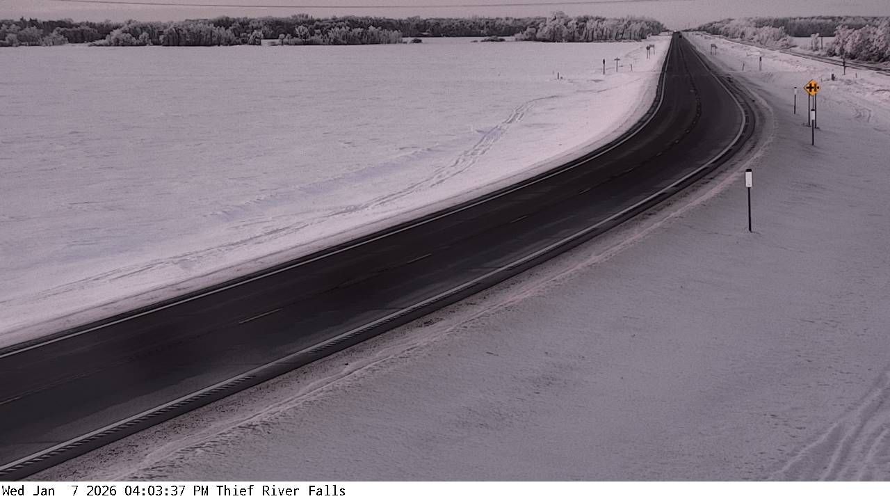 Traffic Cam Dakota Junction: US 59: U.S.59 (Thief River F - MP 363.4): U.S.59 (Thief River F - MP 363.4) View