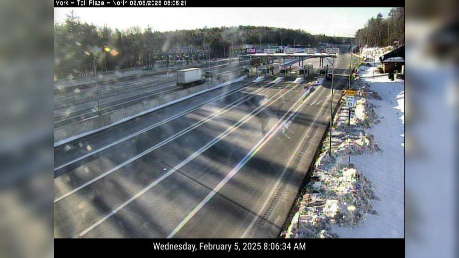 Traffic Cam York: I-95 NB at MM - Toll Canopy