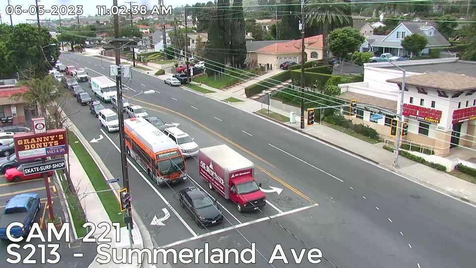 Traffic Cam Los Angeles › East: Camera 221 :: E134 - SUMMERLAND AVE: PM 8.8