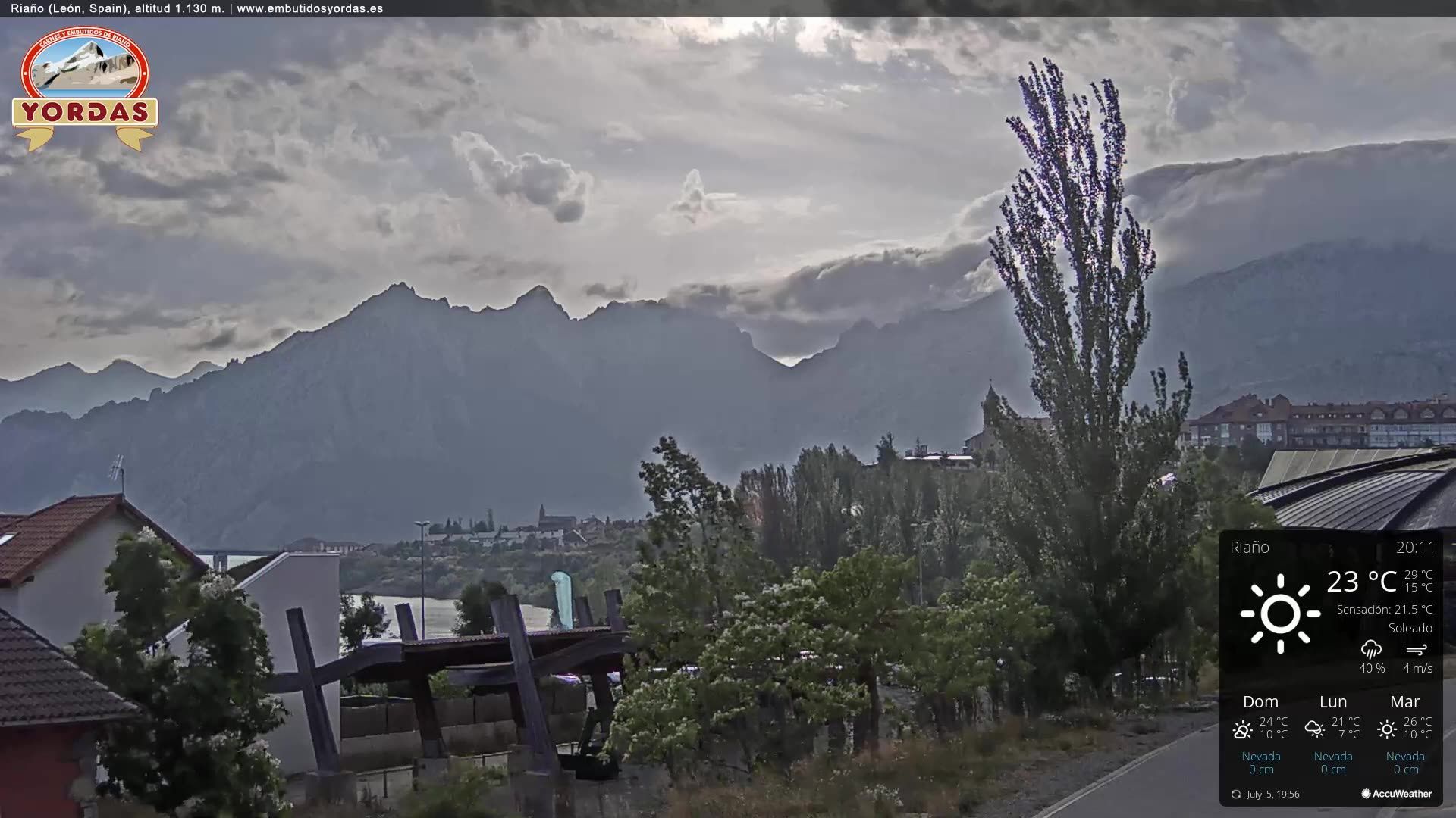 Traffic Cam Riano › North-West