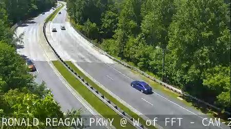 Traffic Cam Oak Hall: 112320--2