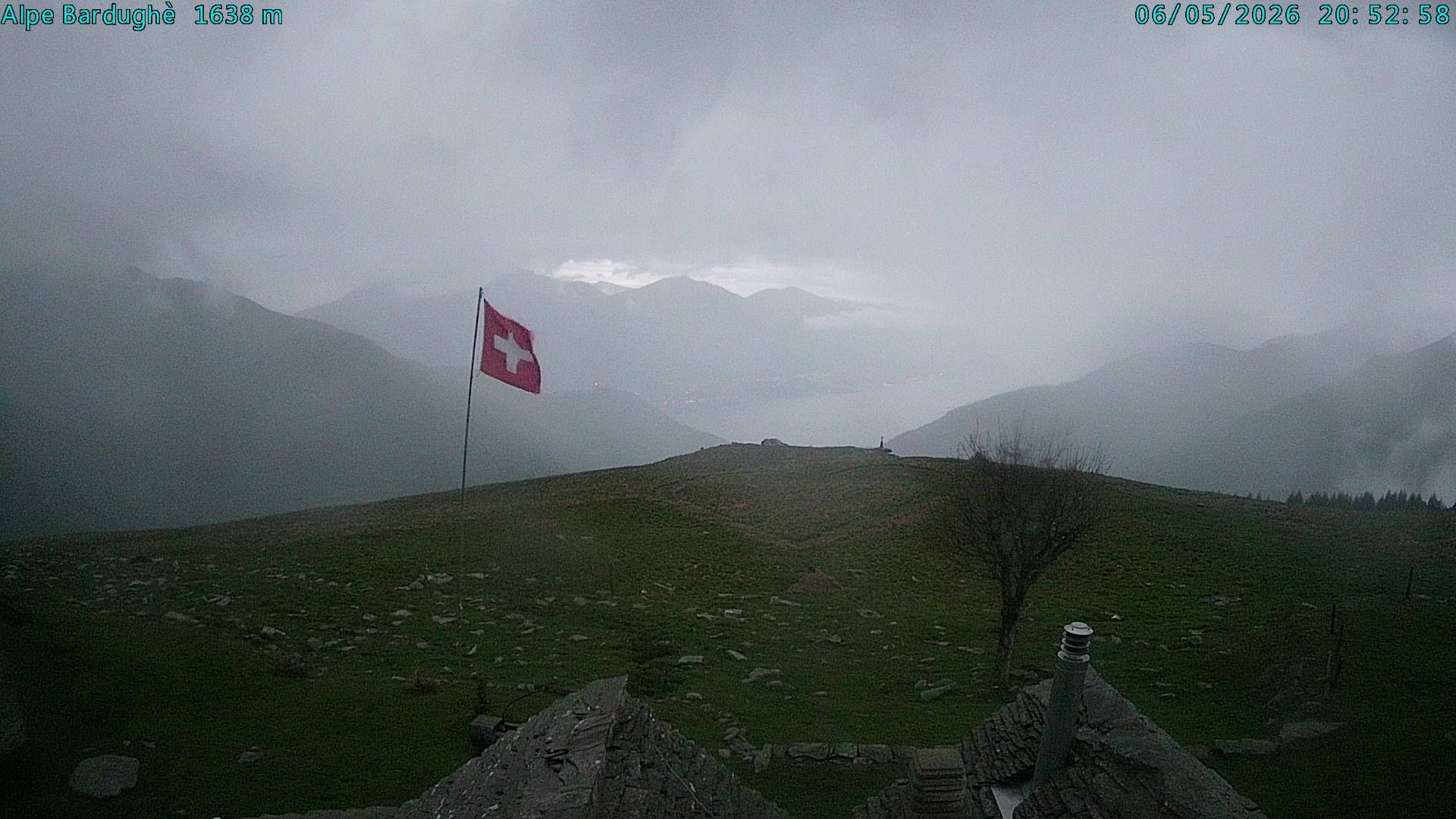Vogorno: Alpe Bardughè - Gambarogno - Alpe di Neggia - Cannobio - Langensee