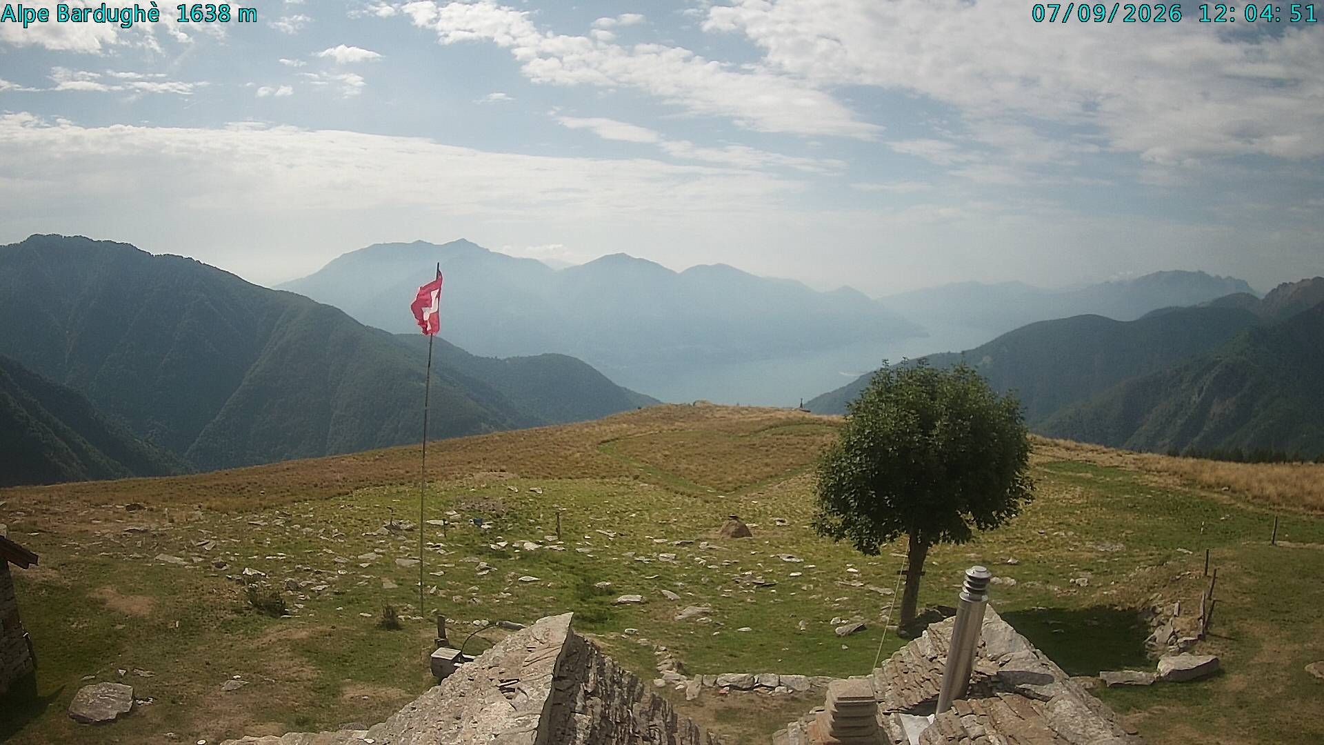 Vogorno: Alpe Bardughè - Gambarogno - Alpe di Neggia - Cannobio - Langensee