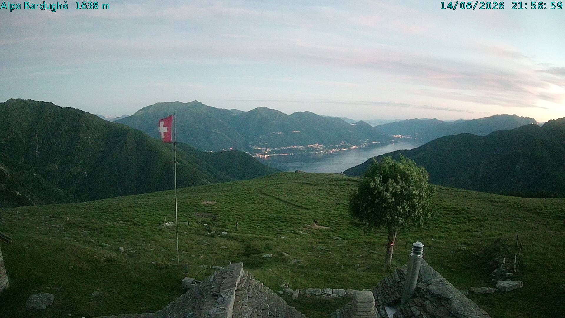 Vogorno: Alpe Bardughè - Gambarogno - Alpe di Neggia - Cannobio - Langensee