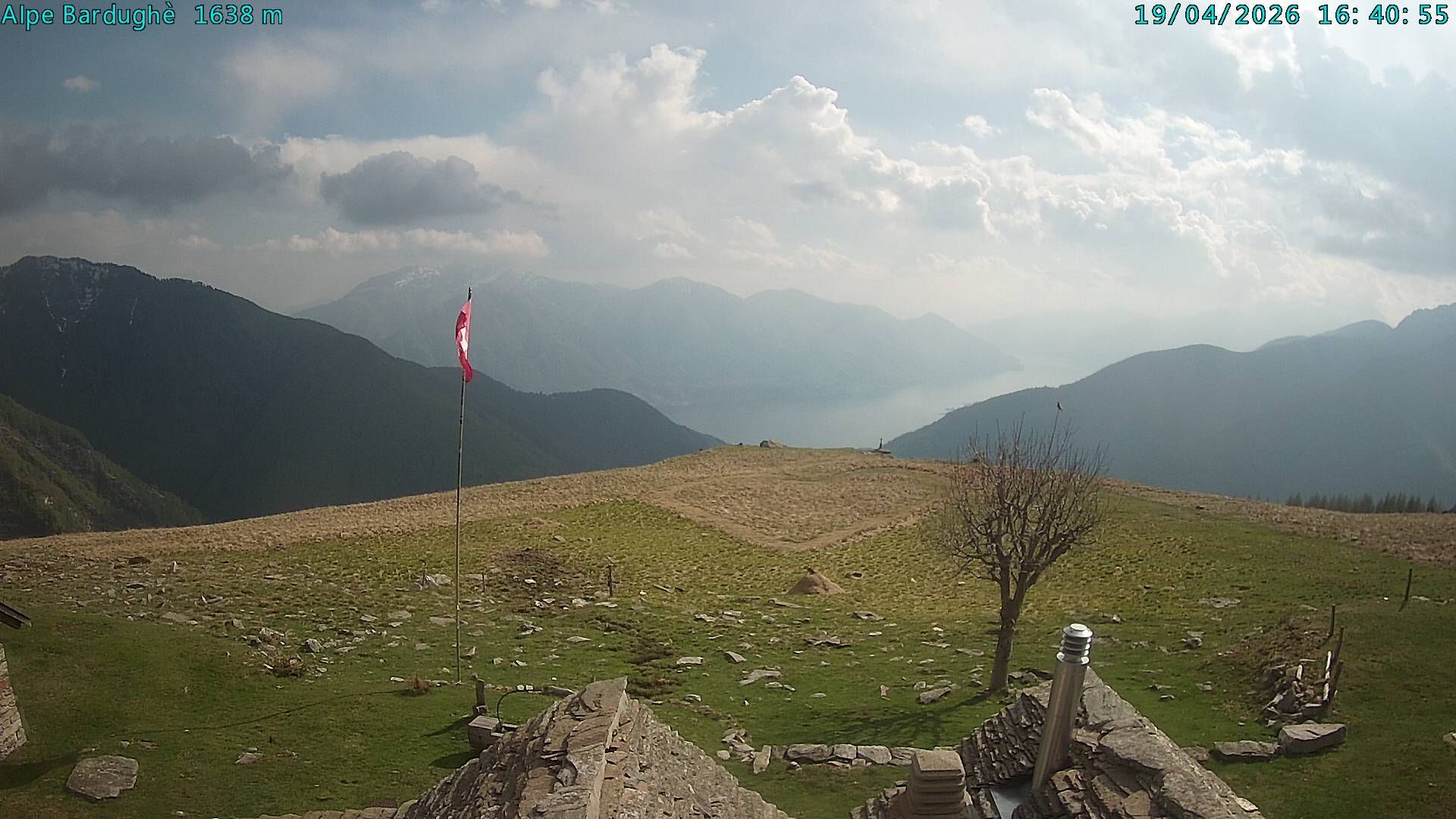 Vogorno: Alpe Bardughè - Gambarogno - Alpe di Neggia - Cannobio - Langensee