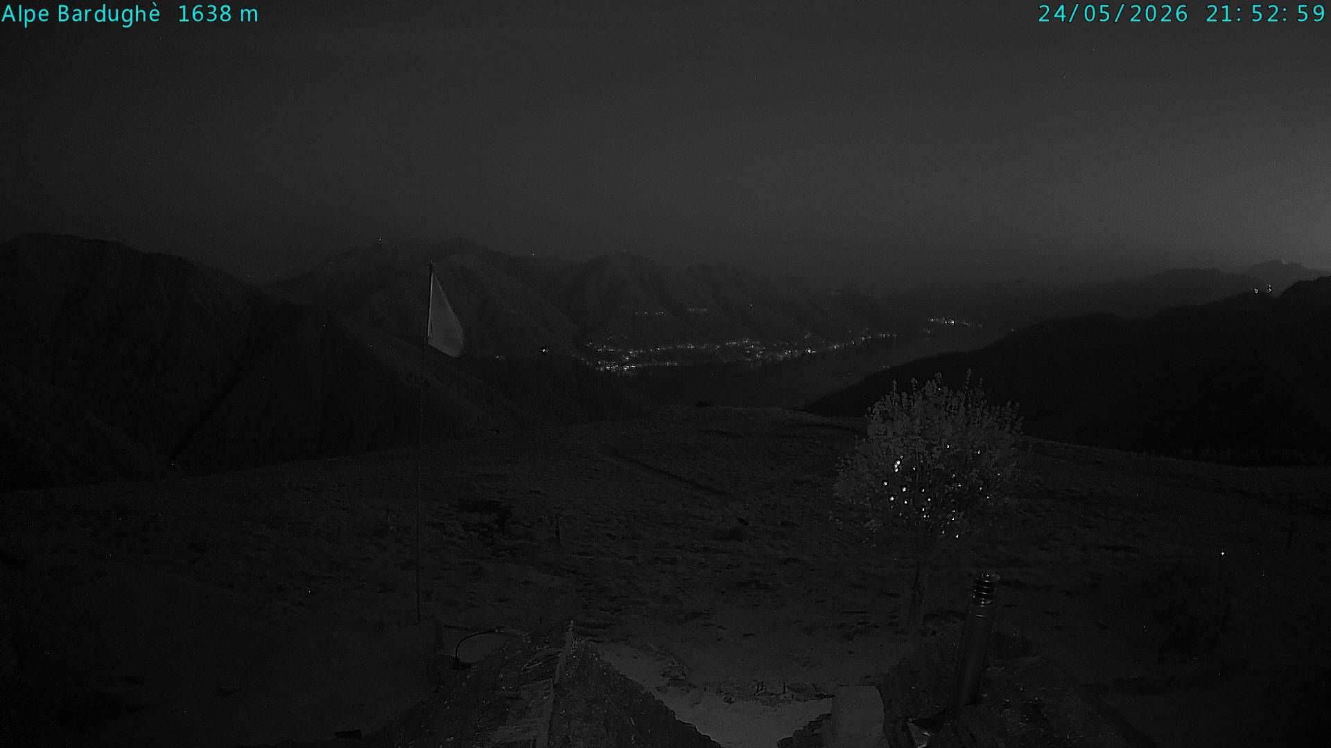 Vogorno: Alpe Bardughè - Gambarogno - Alpe di Neggia - Cannobio - Langensee