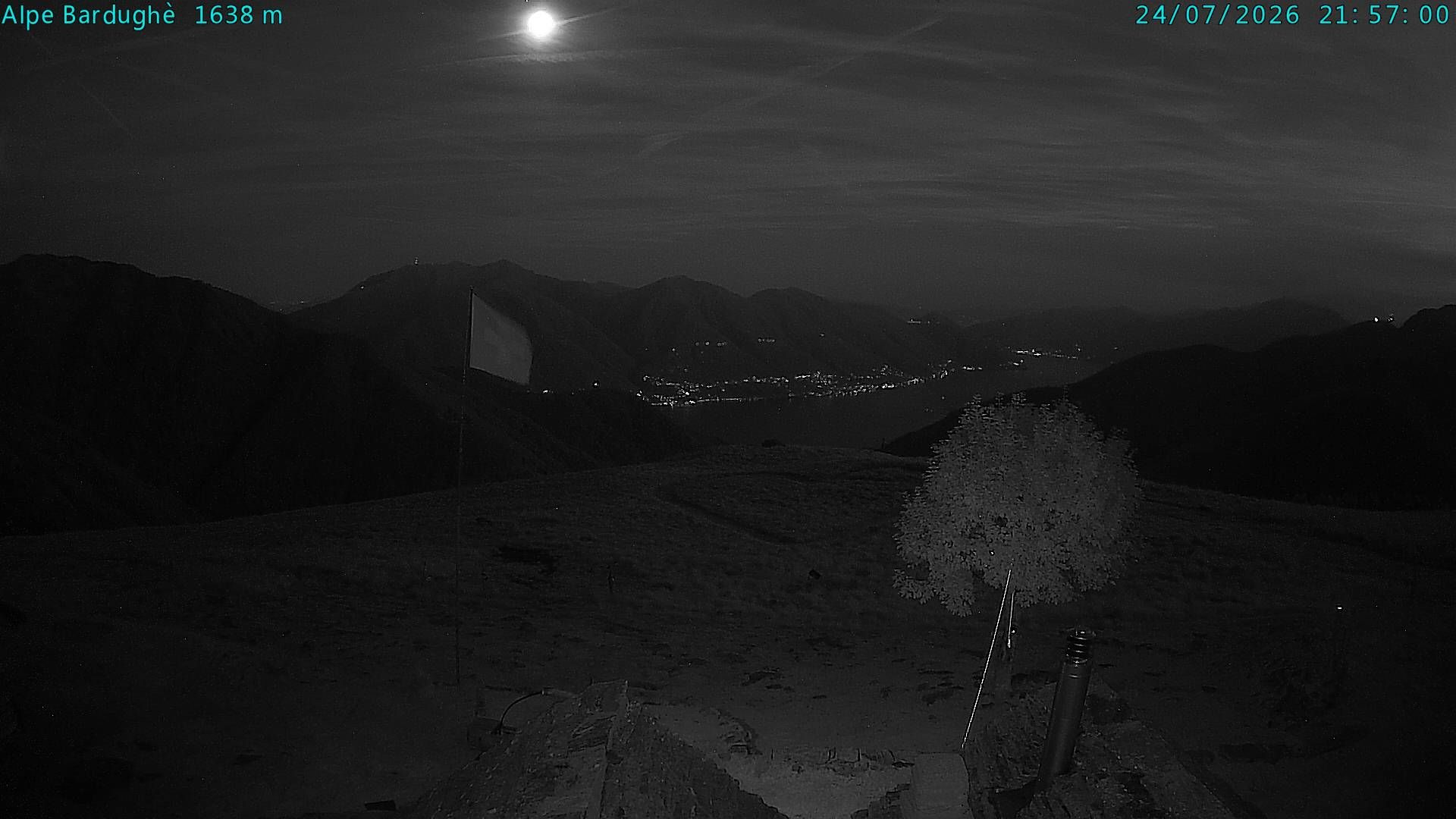 Vogorno: Alpe Bardughè - Gambarogno - Alpe di Neggia - Cannobio - Langensee