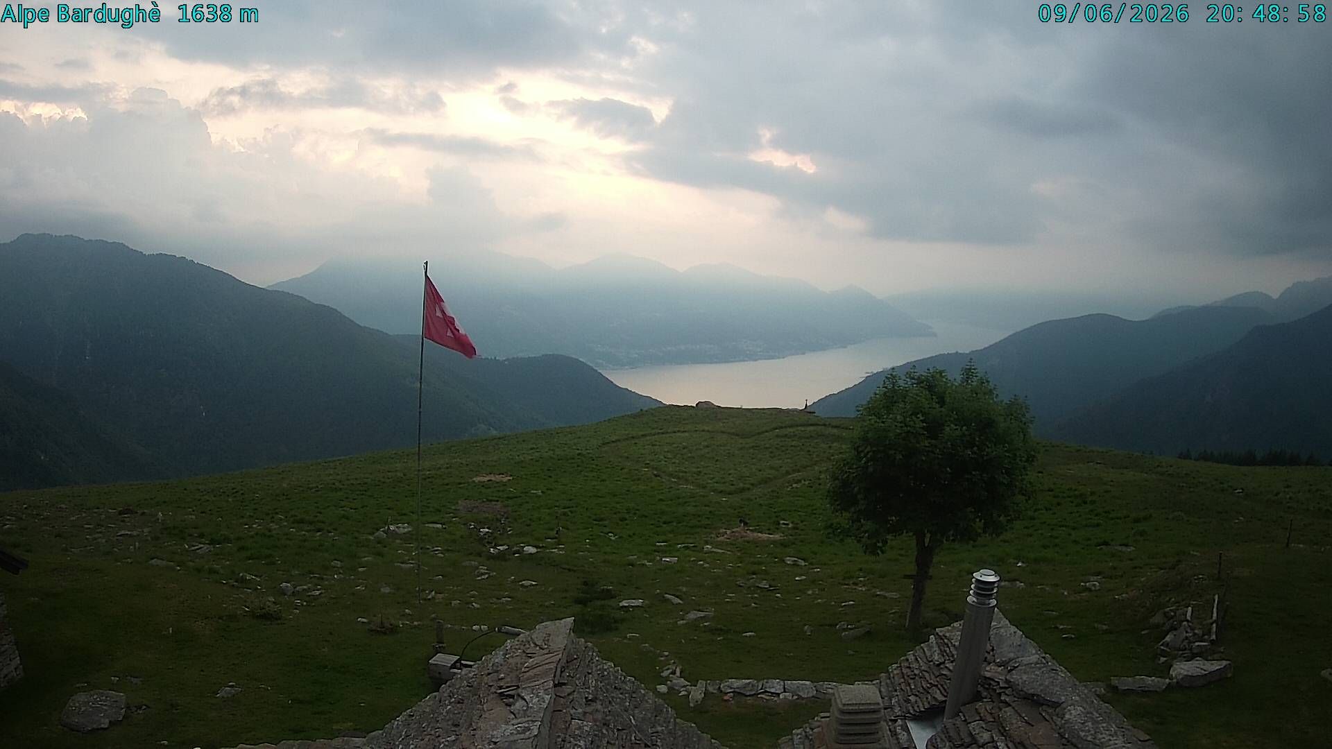 Vogorno: Alpe Bardughè - Gambarogno - Alpe di Neggia - Cannobio - Langensee