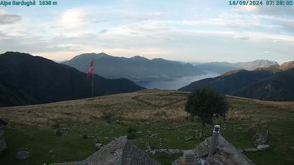 Vogorno: Alpe Bardughè - Gambarogno - Alpe di Neggia - Cannobio - Langensee