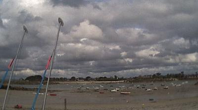 Brignogan Beachcam: Serene Seascapes