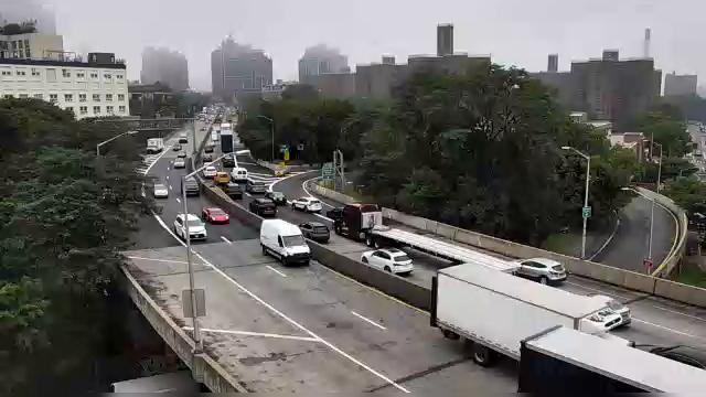 Traffic Cam New York › East: I-278 at Navy Street