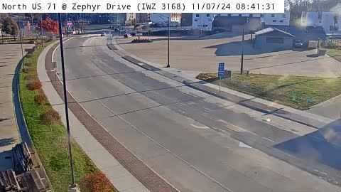 Traffic Cam Mondamin: Q - I- @ MM . (IWZ )