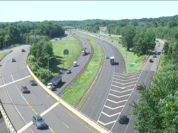 Traffic Cam Meriden › South: I-91 SB - n/o Exit 17 @ Wilbur Cross Pkwy