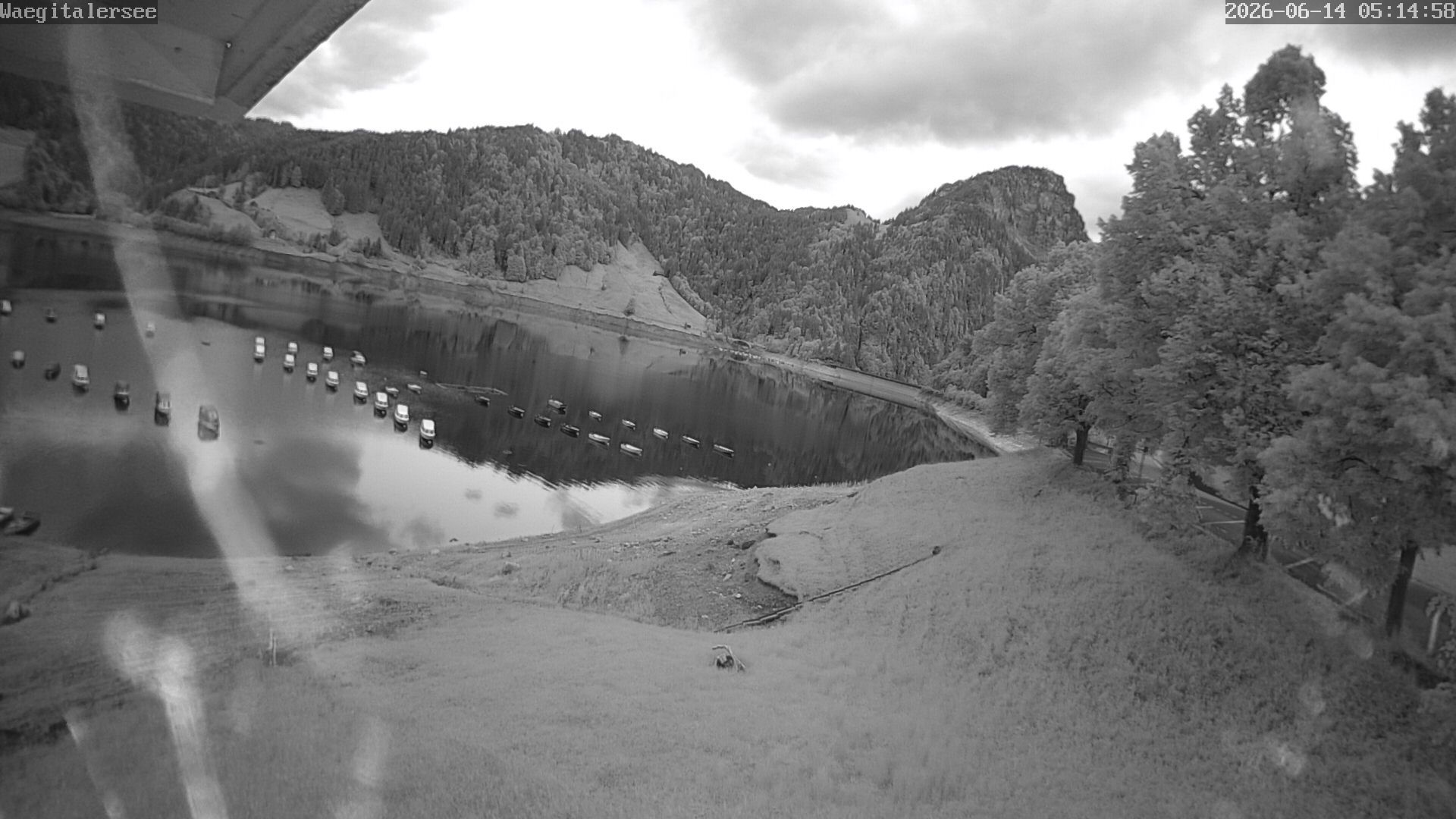 Innerthal › Westen: Staumauer Schräh - Schrähbachbrücke