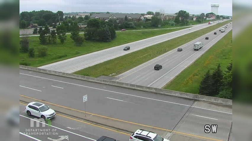Traffic Cam Woodbury: I-94: I-94 WB @ Co Rd 19 (Keats Av) - Dr