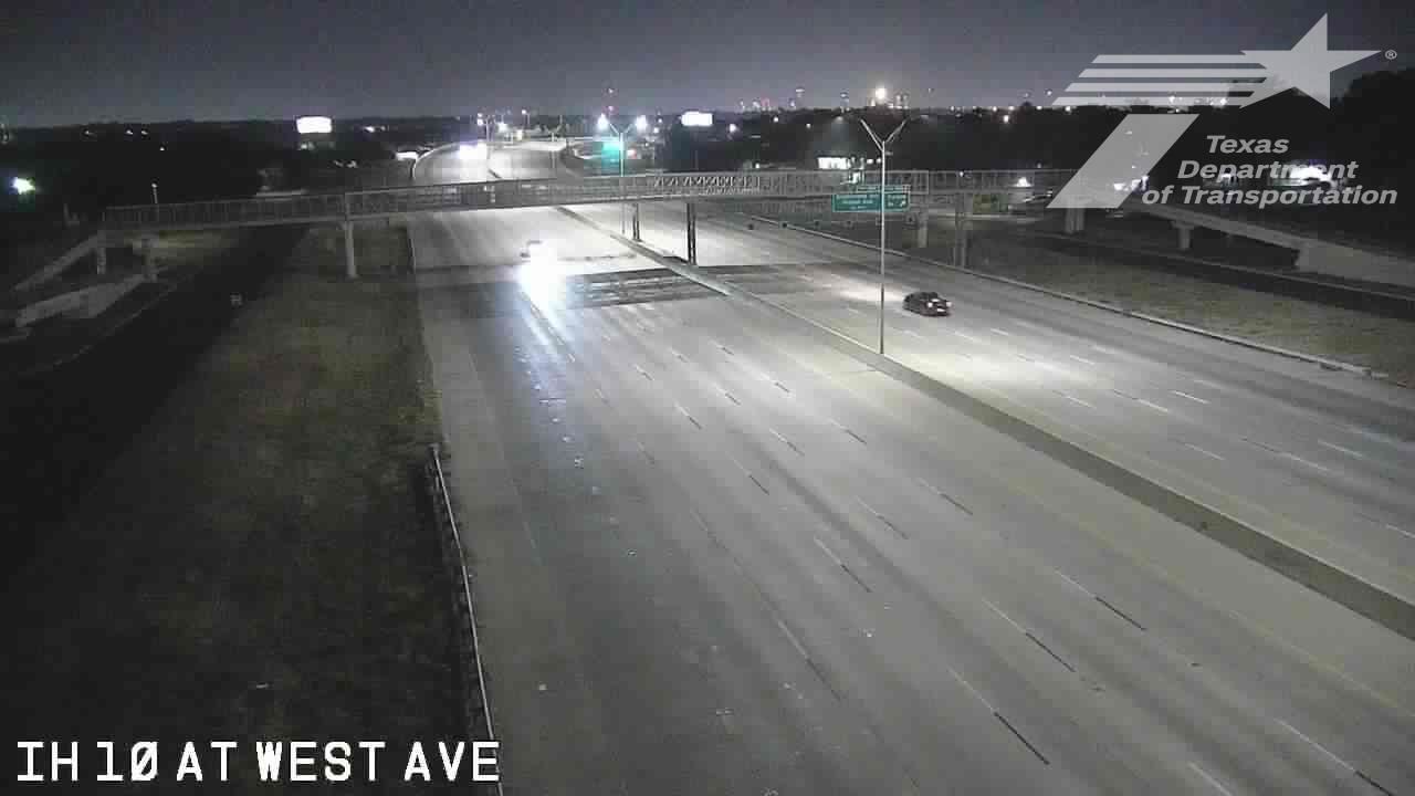 Traffic Cam San Antonio › West: IH 10 at West Ave