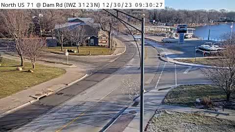 Traffic Cam Arnolds Park: 3AC - US-71 @ Dam Rd (IWZ3123 N)